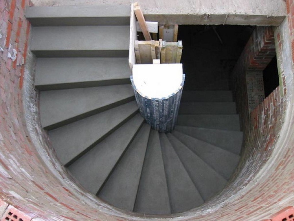 Опалубка для лестниц из бетона, как залить ступеньки из бетона в опалубку